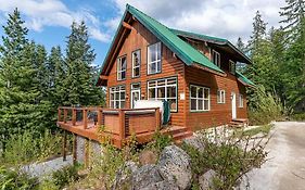 Hot Tub Cool Views: Roaring Creek Cabin