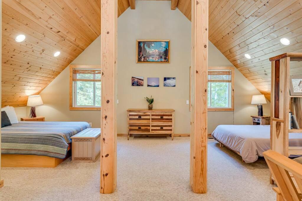 Hot Tub Cool Views: Roaring Creek Cabin Leavenworth Exterior photo